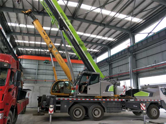 云龙区高空车出租需要注意哪些安全事项？